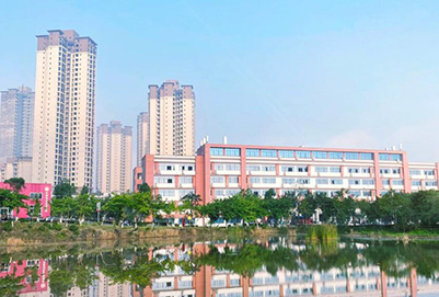 学校人工湖