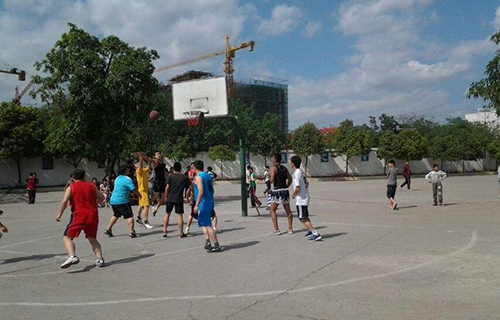 学校篮球比赛