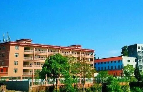 远眺学校