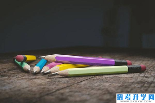 什么人适合学中职的绘画专业?就业前景如何?